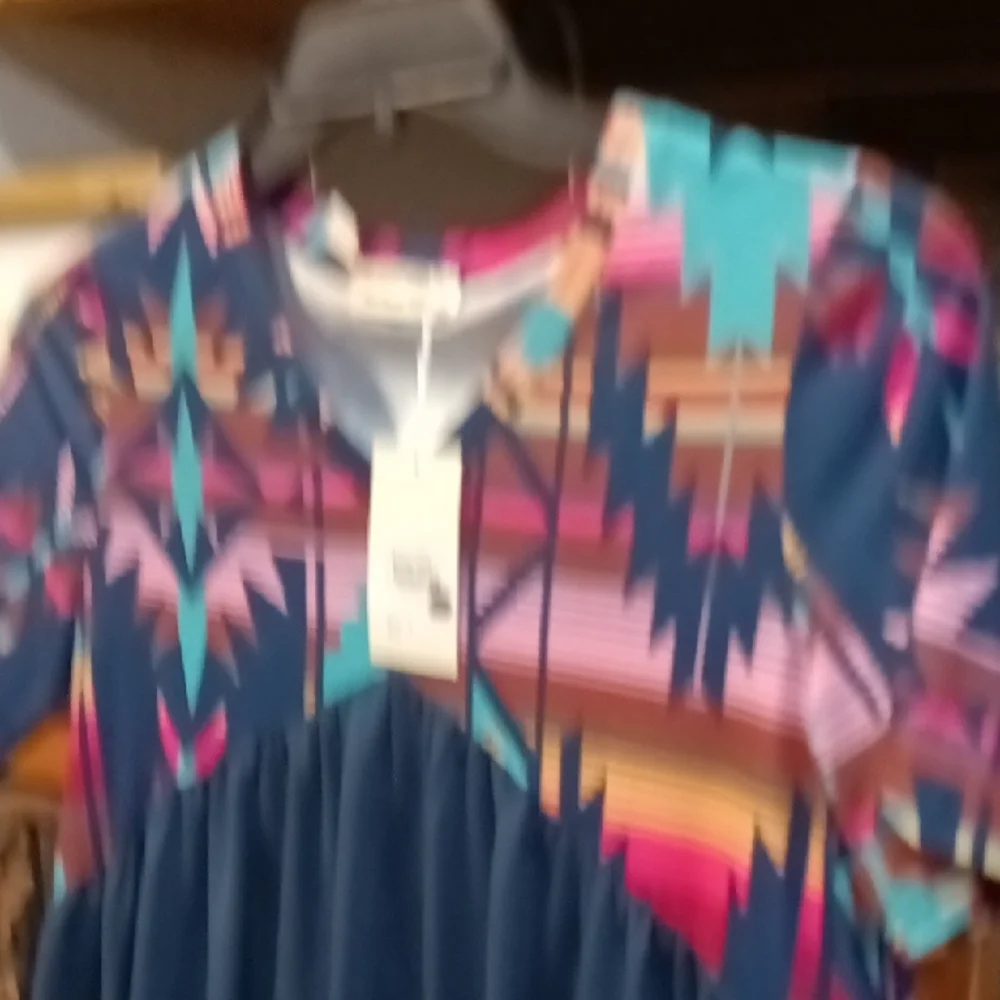 Vibrant Aztec Print Short Sleeve Top - Picture 5 of 7